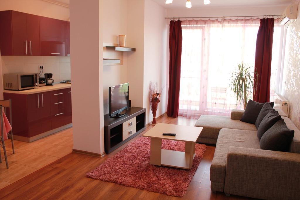 Summerland Loft Mamaia Room photo